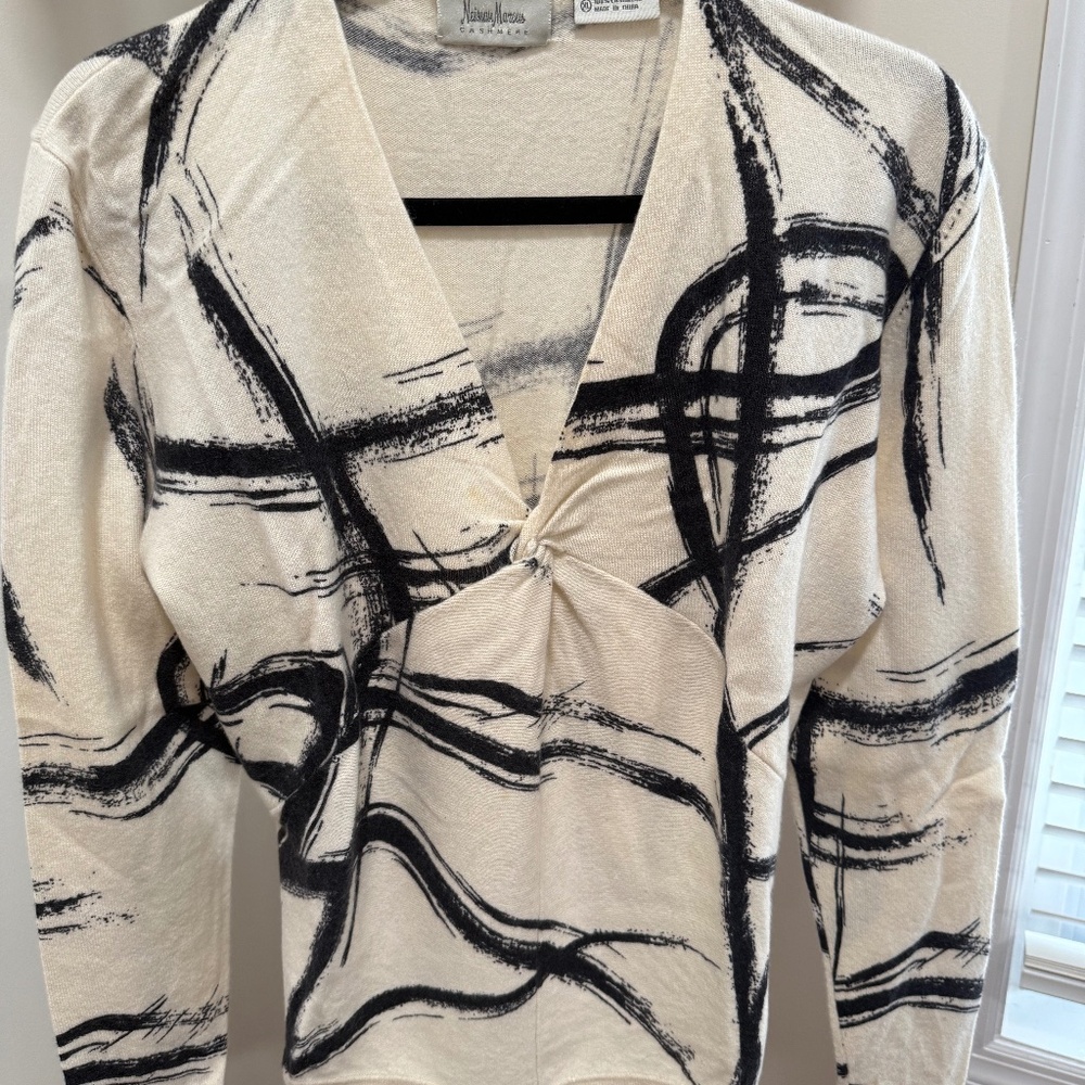 NEIMAN MARCUS CASHMERE